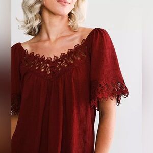 DAYTRIP Crinkle Lace Top